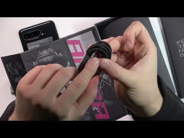 'Video thumbnail for Do you have a USB Cable with the ASUS ROG Phone 5S? EU Distribution'