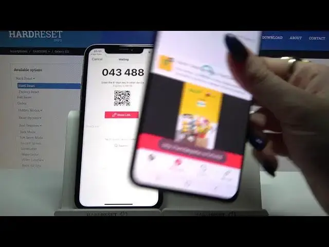 Video thumbnail for How to Transfer Data from iPhone / iPad to SAMSUNG Galaxy S21 – Use Send Anywhere App
