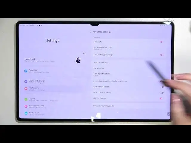 'Video thumbnail for How to Show Battery Percentage on SAMSUNG Galaxy Tab S8 - Battery Manage Indicator'