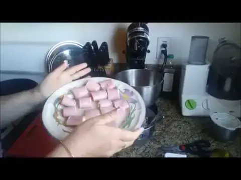 Video thumbnail for Spicy Ham Rolls