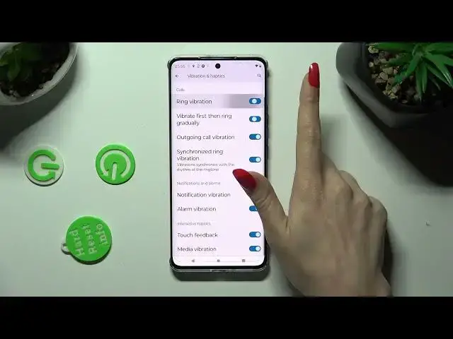 'Video thumbnail for How to Enter Vibration Settings on Motorola Edge 40?'