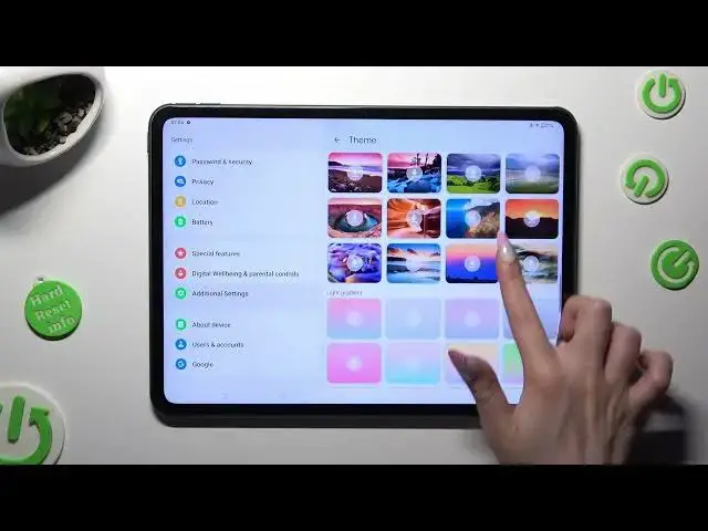 'Video thumbnail for How to Change and Customize Keyboard Theme on OnePlus Pad?'