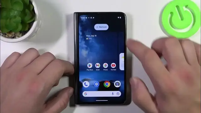 Video thumbnail for How to Remove / Restore Messages Icon from / to the Home Screen on Google Pixel Fold