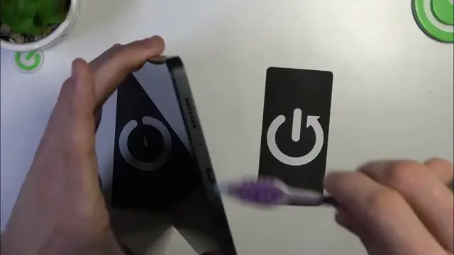 Video thumbnail for How to Clean USB Using Household Items on SAMSUNG Galaxy Tab A9