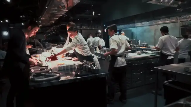 Video thumbnail for Top Chefs Answer Google_s Most Asked Chef Questions(720P_HD)