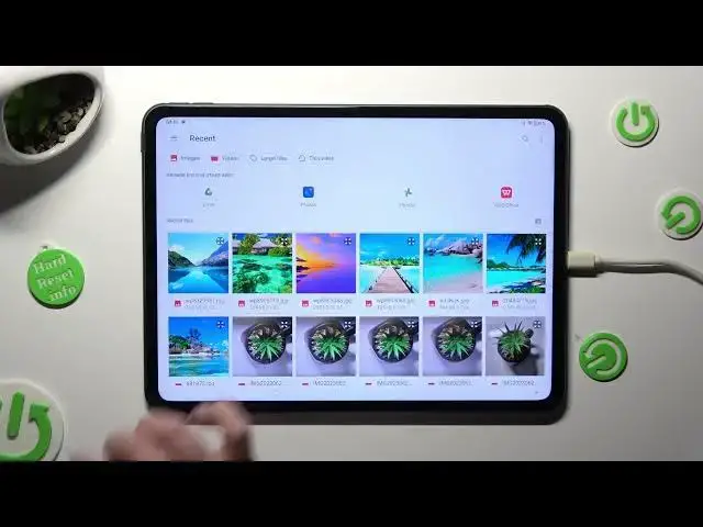 Video thumbnail for How to Add Pictures To Your Text Message on OnePlus Pad?