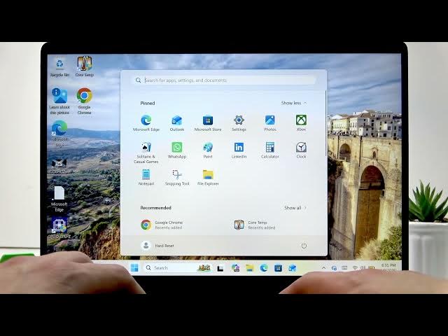 Video thumbnail for DELL Pro 14 – Does it have a camera?