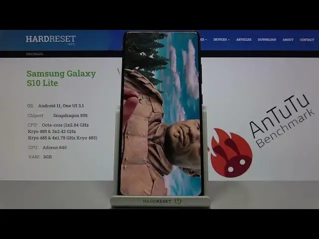 'Video thumbnail for Samsung Galaxy S10 Lite - antutu benchmark'
