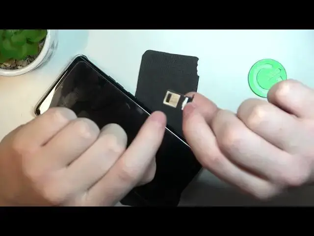 'Video thumbnail for Does the MOTOROLA Edge 40 Phone Have a Dual SIM Slot? Let's Figure Out!'