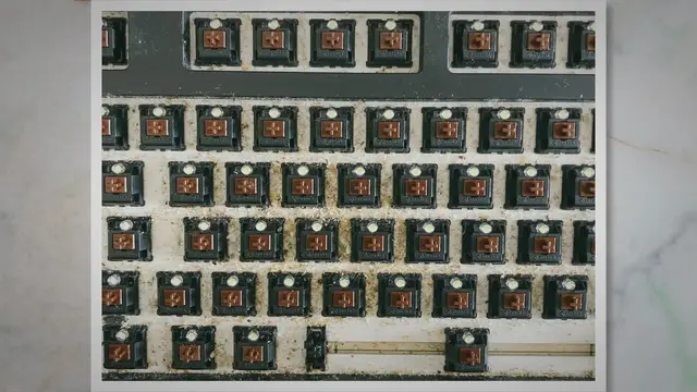 Video thumbnail for Comment nettoyer le collecteur d’admission sans le retirer – Codes OBD OBD II Codes de panne Codes DTC Réparation