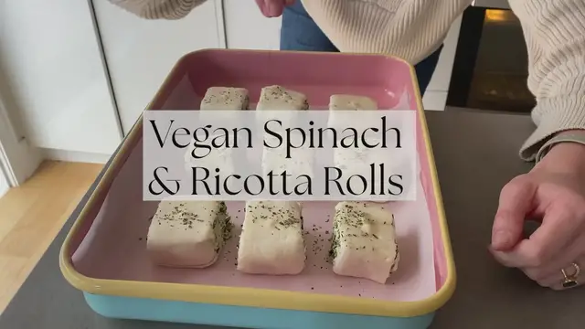 Video thumbnail for Vegan Spinach & Ricotta Rolls