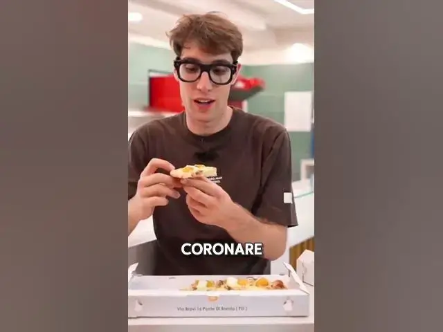 Video thumbnail for Pinsa romana con acciughe di Cetara, burrata cremosa e pomodorini gialli 🍕