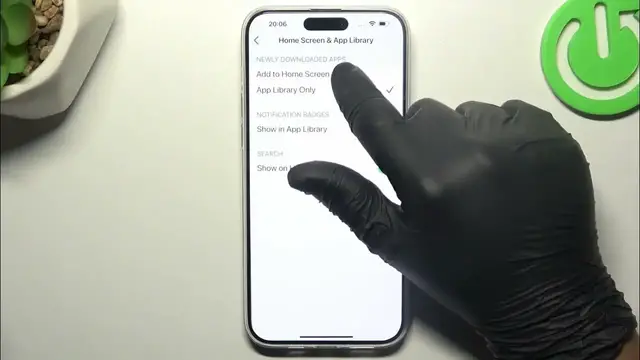 Video thumbnail for How to Automatically Organize Your Home Screen on iPhone 15 Pro Max