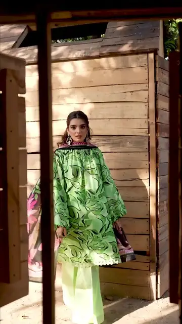 Video thumbnail for 1000258197