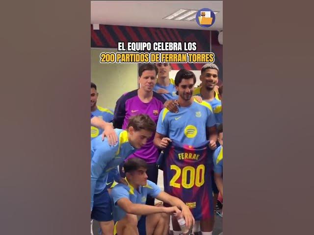 Video thumbnail for 👏 El equipo festejó ayer los 200 partidos de Ferran Torres con el Barça 

📹 FC Barcelona