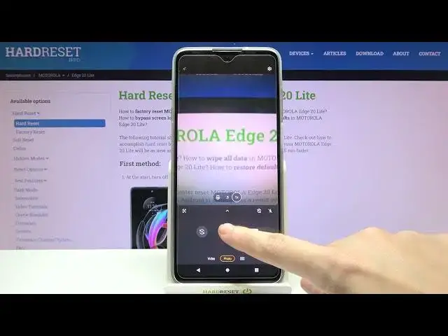 Video thumbnail for How to Turn On Camera Location Tags on Motorola Edge 20 Lite – Turn Off Location Tags