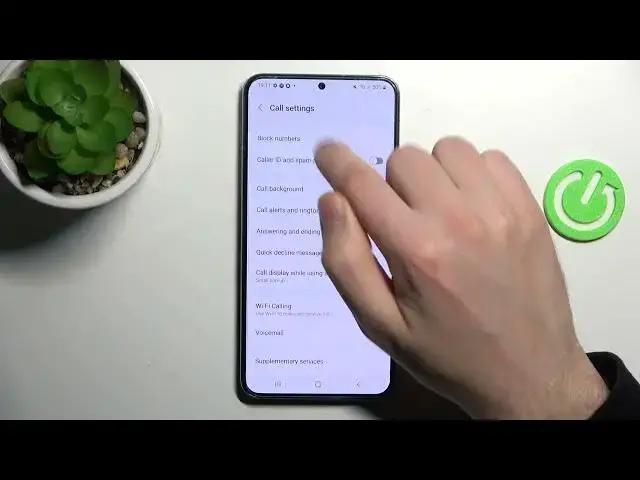 'Video thumbnail for How to Unblock the Number on SAMSUNG Galaxy S22+ // Managing Blocklist'