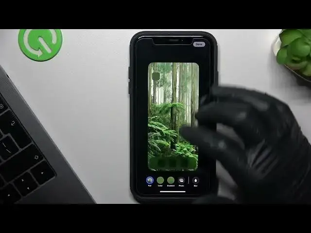 'Video thumbnail for iOS Tricks: How to Unblur Home Screen on iPhone?'