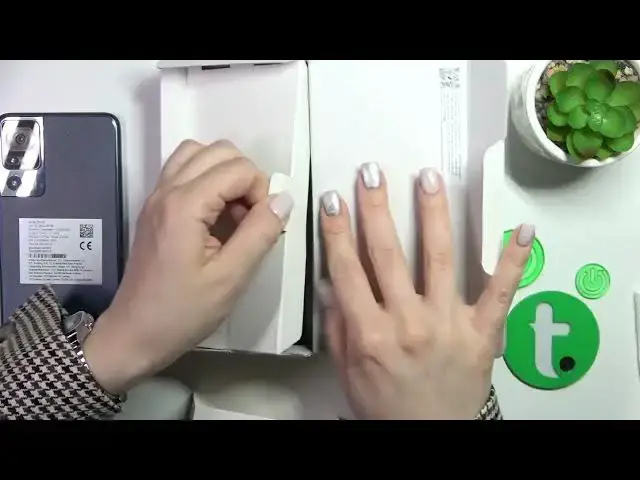 'Video thumbnail for Does TCL 40 SE Come with USB Cable?'