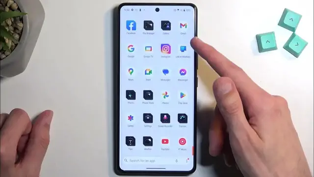 Video thumbnail for How to Capture a Screenshot on ASUS ROG Phone 8 Pro