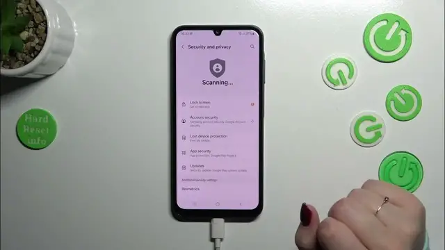 Video thumbnail for How to Clear Credentials on SAMSUNG Galaxy A25?