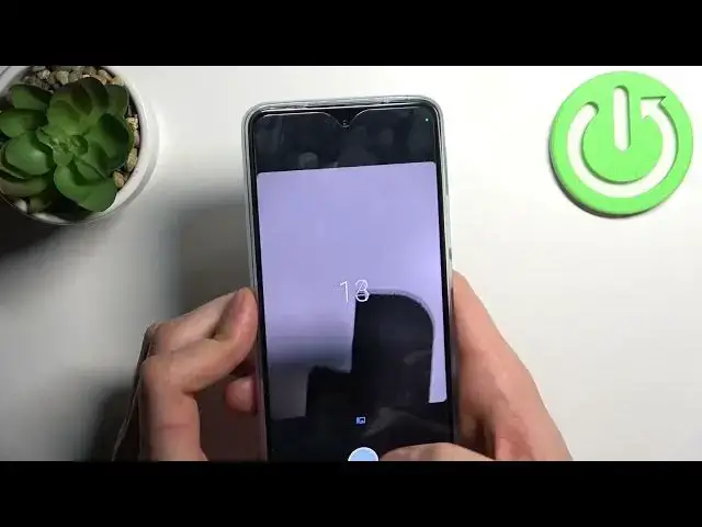 'Video thumbnail for How to Enable Burst Shot in MOTOROLA Edge 30 – Take Series of Pictures'