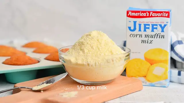 Video thumbnail for Jiffy Cornbread Recipe