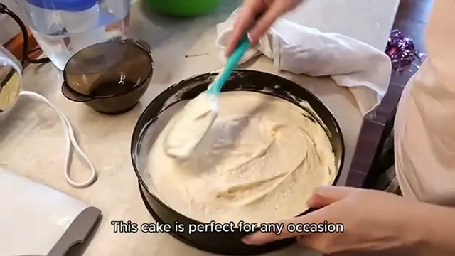 'Video thumbnail for Caramel Crunch Cake Recipe'