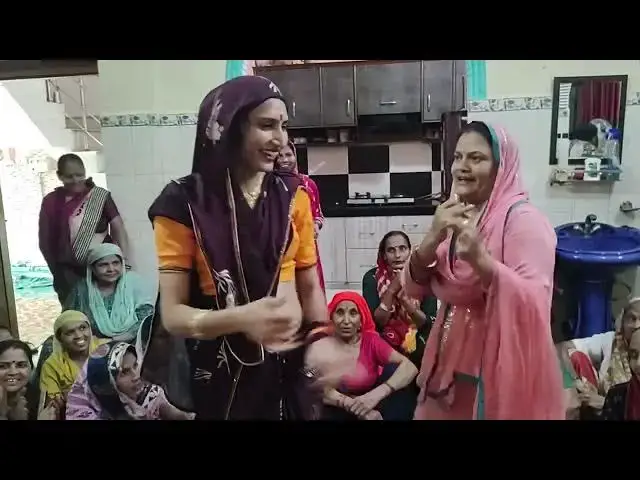 Video thumbnail for ( मत काले का जीकर कर )सास बहू का धमाकेदार डांस,#viral #डांस #bhajan #यादव #ahir #delhi