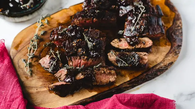 Video thumbnail for Cherry Balsamic Flap Steak Recipe