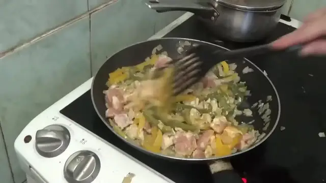 Video thumbnail for The Most Chaotic Cooking Video on YouTube(720P HD)