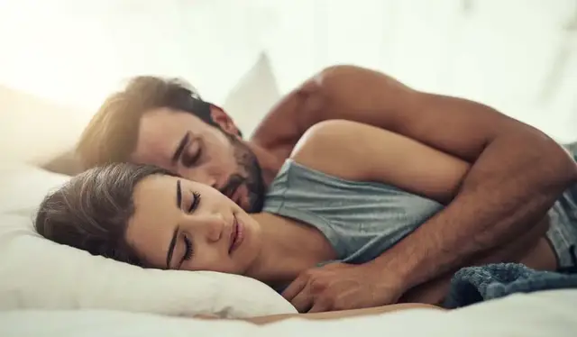 'Video thumbnail for 6 tips to sleep better if your mind activates when you try to fall asleep'
