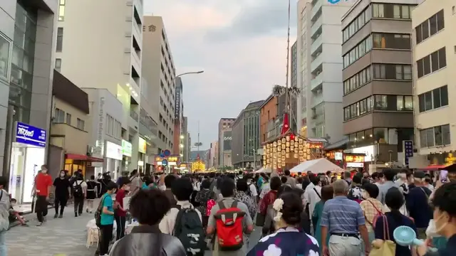 'Video thumbnail for 2022年祇園祭宵々山(7月15日)：月鉾まで歩く / 2022 Gion Matsuri Yoiyama (July 15): Walk to Tsukihoko'