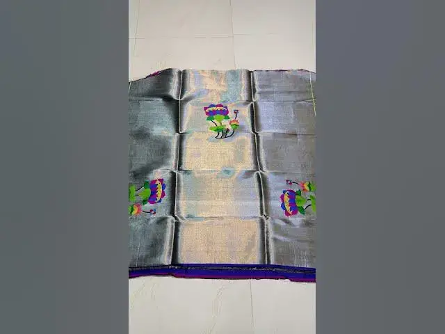 Video thumbnail for Handwoven Paithani blouse pieces #paithani #indianhandlooms #blouse