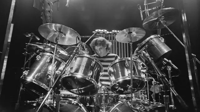 Video thumbnail for The 5 Best Drum Solos In Rock History