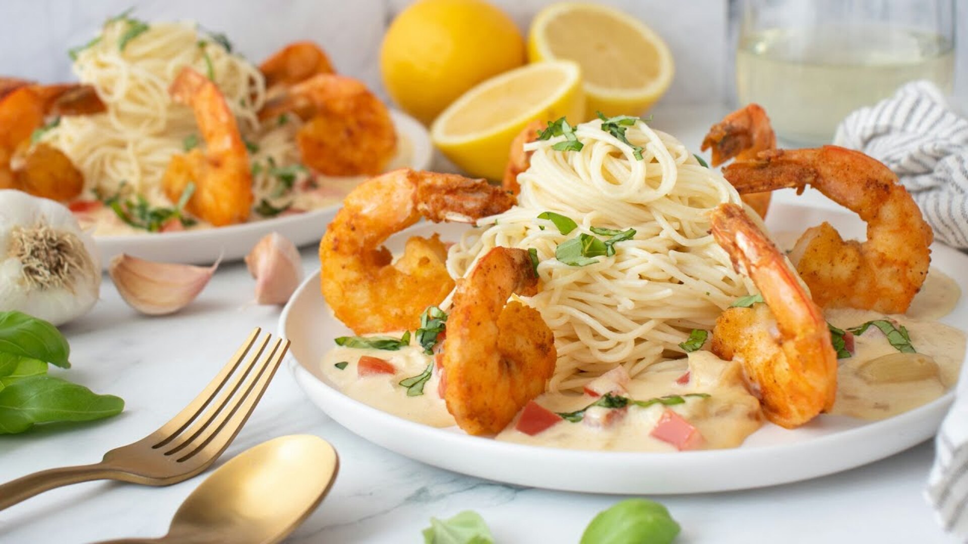 Video thumbnail for Copycat Cheesecake Factory Shrimp Scampi Recipe