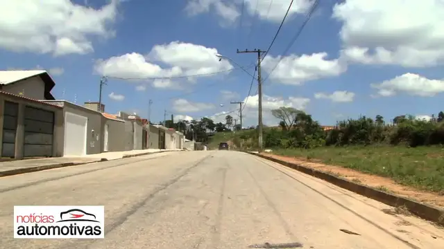 Video thumbnail for Motor 4.4 V8, biturbo, 407 cavalos de potência