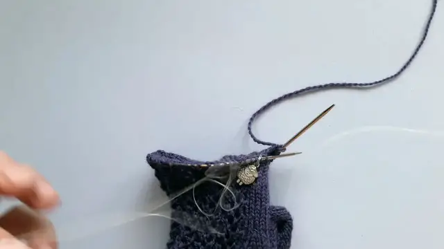 'Video thumbnail for Easy Lace Socks - Lifelines'