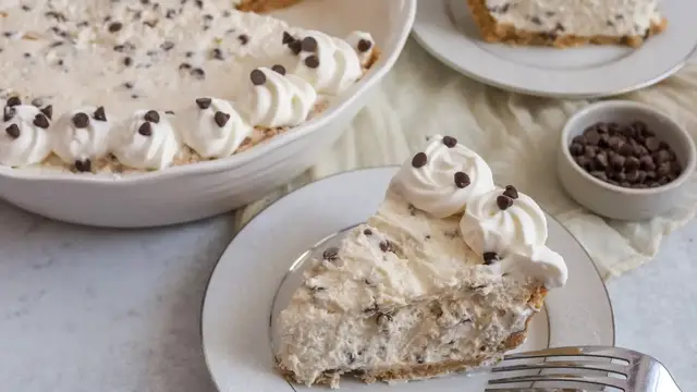 'Video thumbnail for The Decadent Cream Pie That's Made For Cannoli Fans'