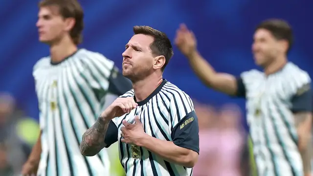 Video thumbnail for What Lionel Messi Eats In A Day