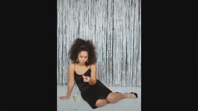 Video thumbnail for يحلم بثوب أسود: المعنى والتفسير