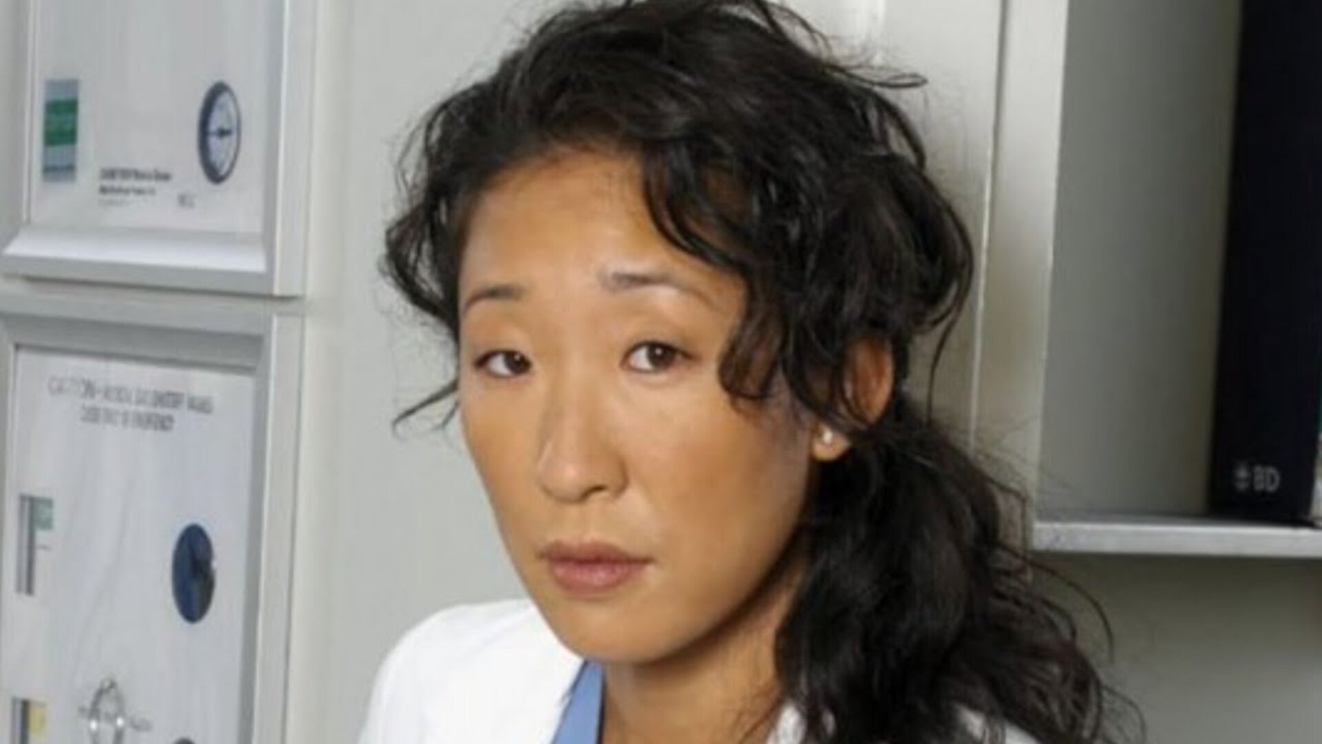 Video thumbnail for The Real Reason Sandra Oh Was Written Off Grey's Anatomy