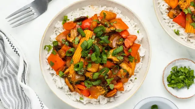 'Video thumbnail for Sweet And Sour Vegetable Stir Fry Recipe'