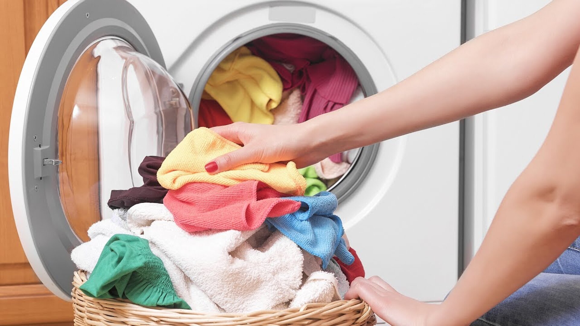 Video thumbnail for Things In Your House You Should Be Cleaning But Aren't