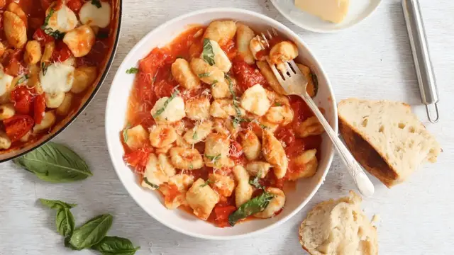 'Video thumbnail for Cheesy Gnocchi Alla Sorrentina Recipe'
