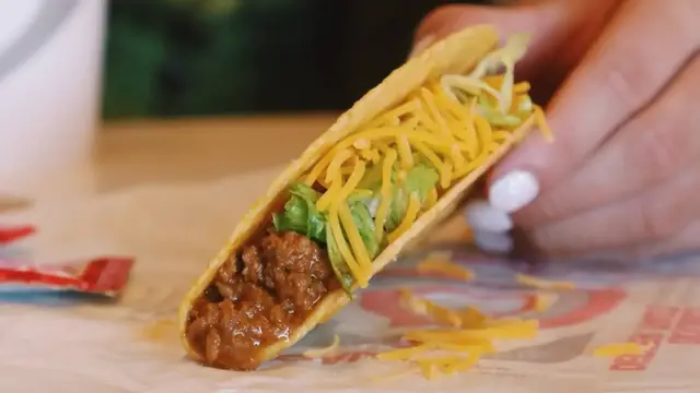 'Video thumbnail for What You're Really Eating When You Order Taco Bell'