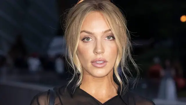 Video thumbnail for Tragic Details About Alex Cooper