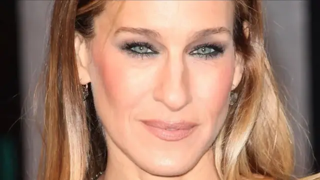 Video thumbnail for Sarah Jessica Parker's Relationship With Robert Downey Jr. Isn't What Everyone Thinks