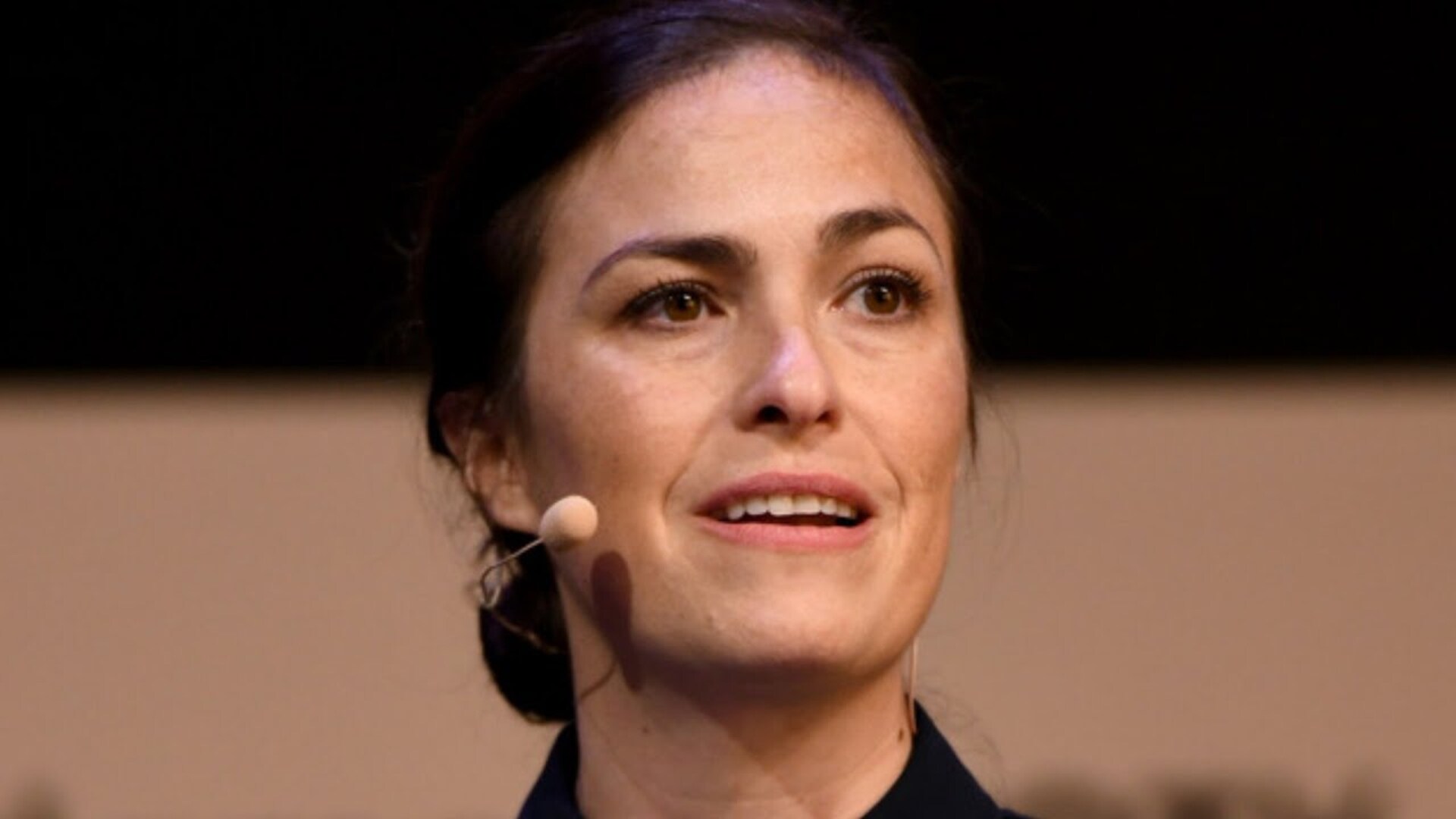 Video thumbnail for The Most Famous Heirs And Heiresses With Seriously Tragic Pasts