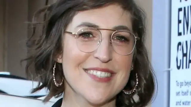 Video thumbnail for The Real Reason Mayim Bialik Returned To Acting